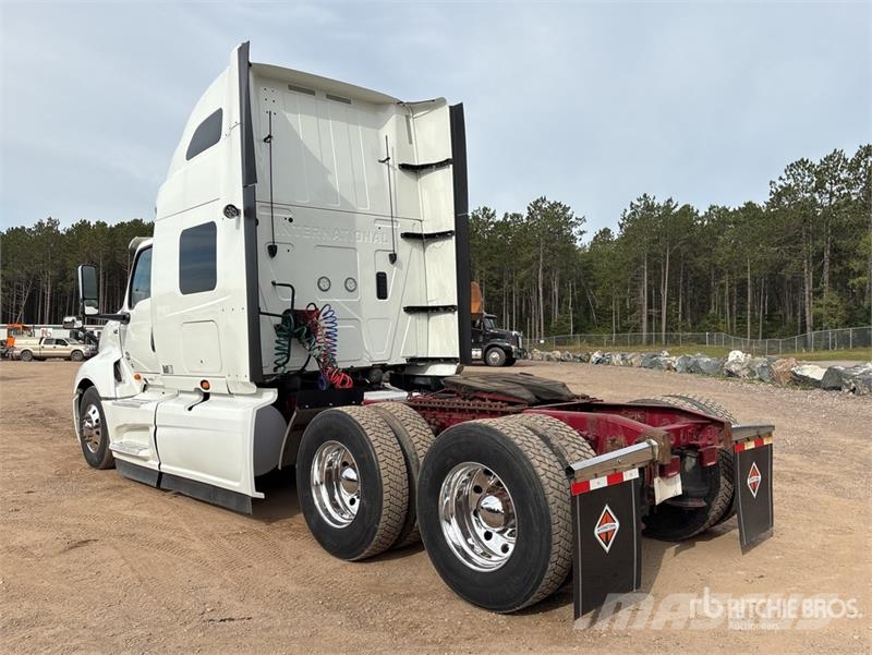 International LT625 Prime Movers