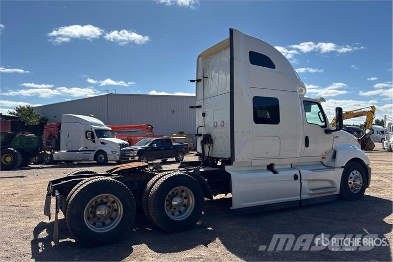 International LT625 Prime Movers