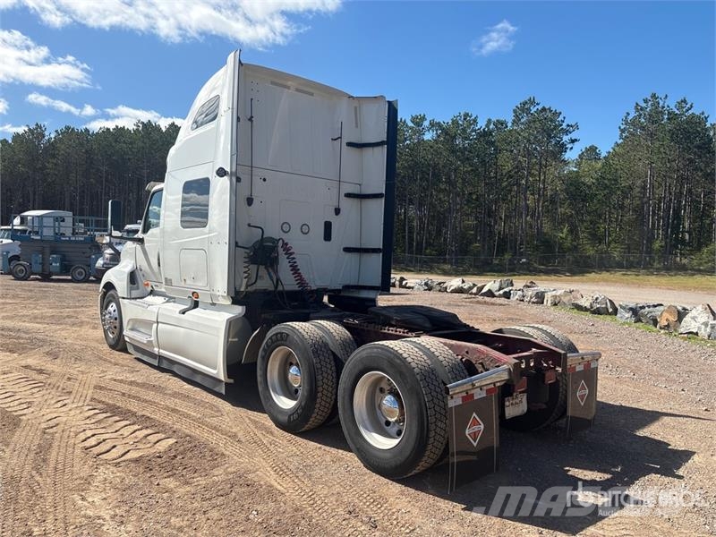 International LT625 中古トラクターヘッド | トレーラーヘッド
