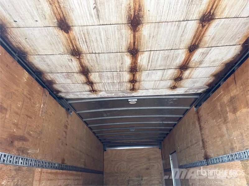 International MV607 6x4 Van Truck شاحنات ذات هيكل صندوقي