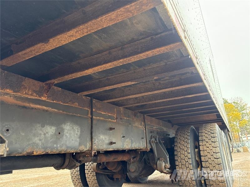 International MV607 6x4 Van Truck شاحنات ذات هيكل صندوقي