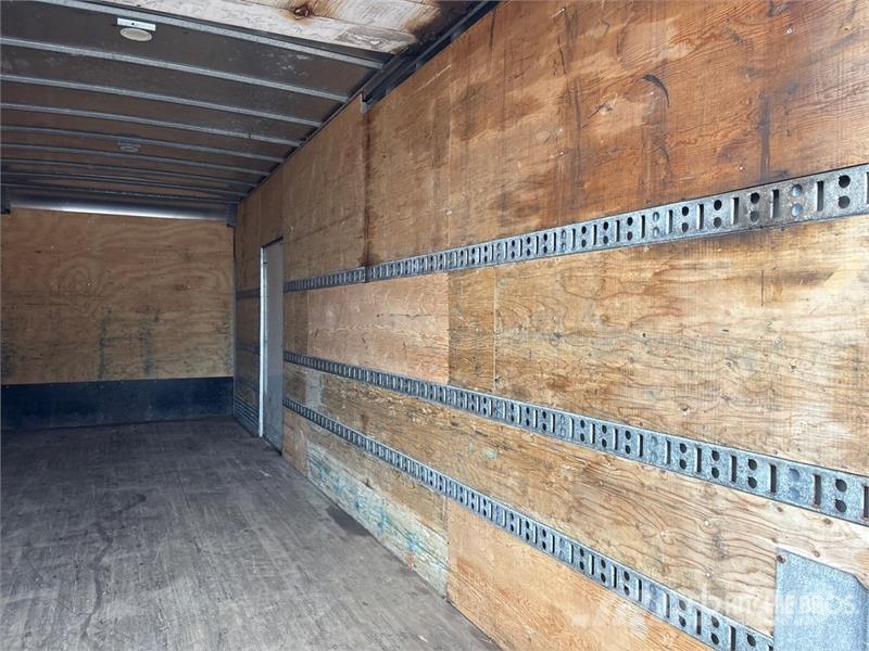 International MV607 6x4 Van Truck شاحنات ذات هيكل صندوقي