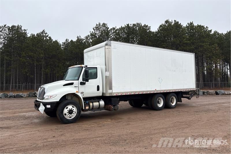 International MV607 6x4 Van Truck شاحنات ذات هيكل صندوقي