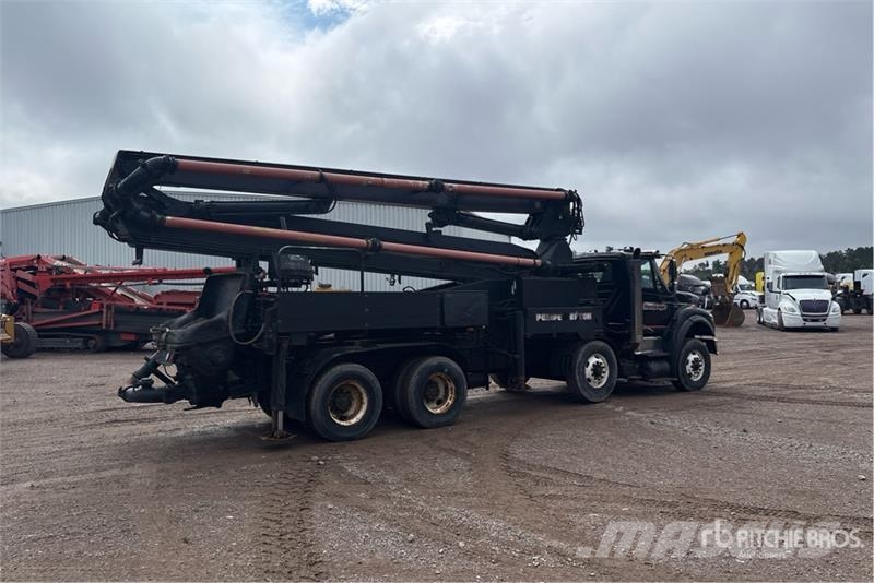 International on International 7600 SBA 8x4 Twin-Steer Concrete Betonbiler