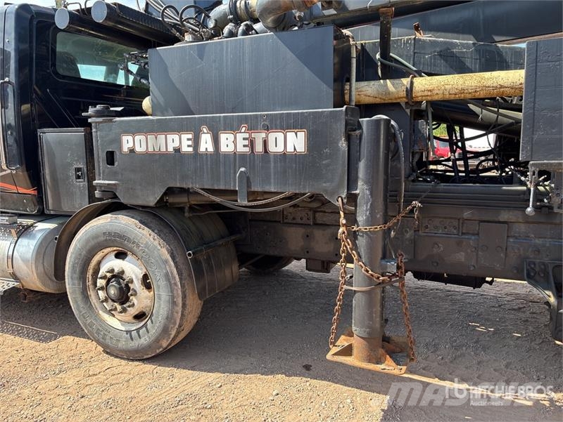 International on International 7600 SBA 8x4 Twin-Steer Concrete Автобетоновози