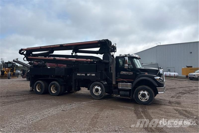 International on International 7600 SBA 8x4 Twin-Steer Concrete Betonbiler