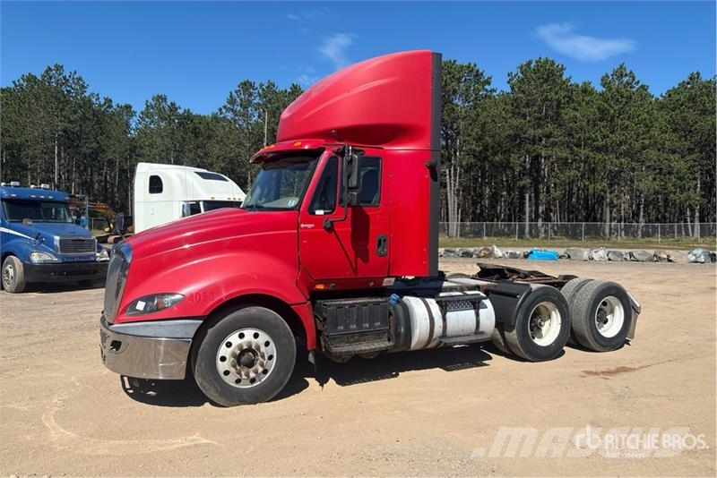 International ProStar 6x4 T/A Day Cab Truck Tractor Τράκτορες