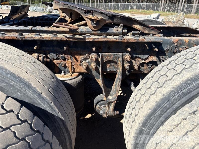International Prostar+113 6x4 T/A Sleeper Truck Tractor Çekiciler