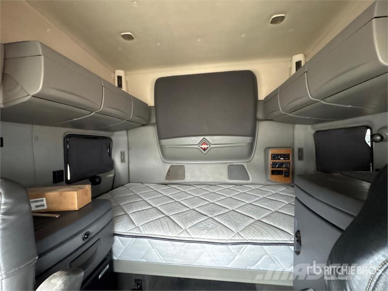 International ProStar Premium Vilcēji