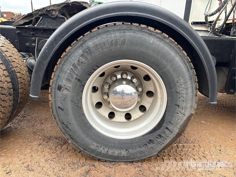 International ProStar Premium Vilcēji