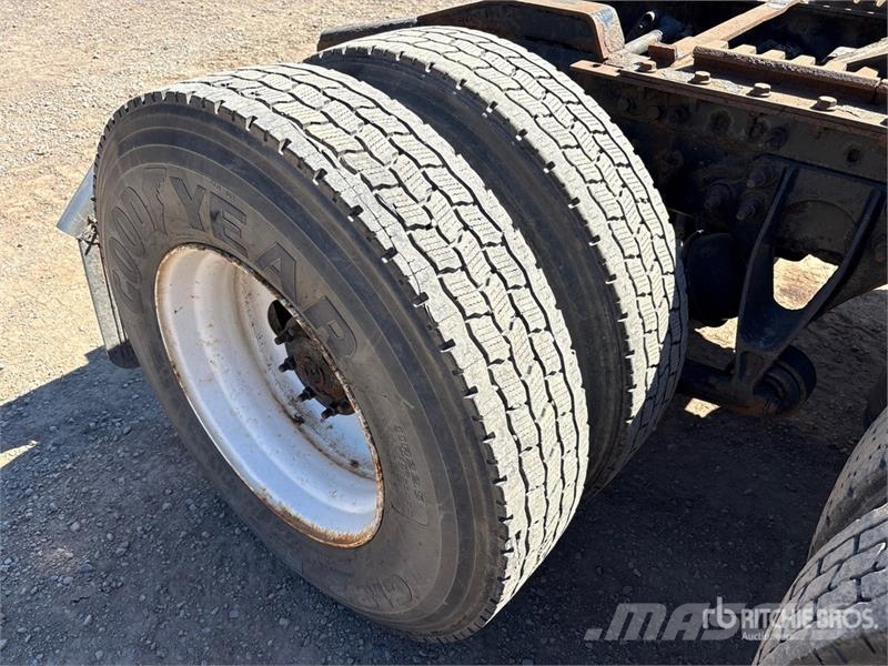 International ProStar 6x4 T/A Day Cab Truck Tractor Τράκτορες