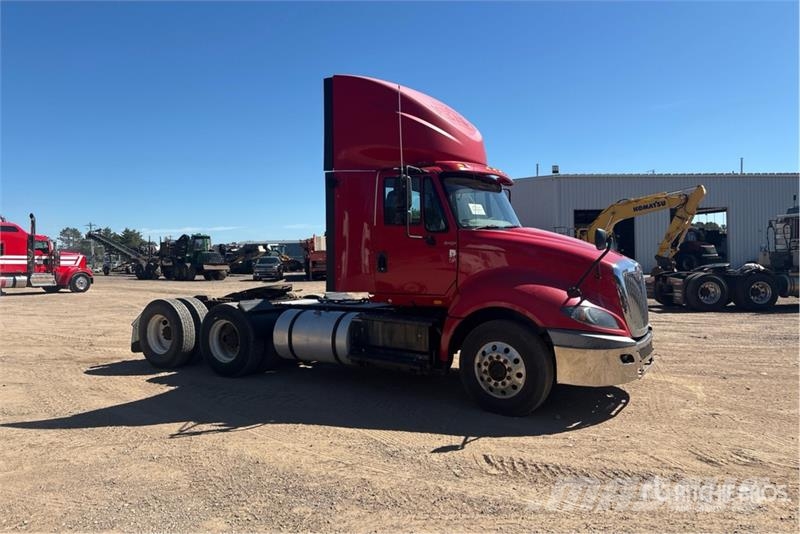 International ProStar 6x4 T/A Day Cab Truck Tractor Τράκτορες