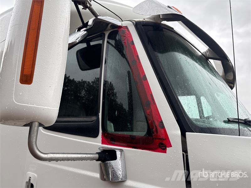 International ProStar Premium Vilcēji