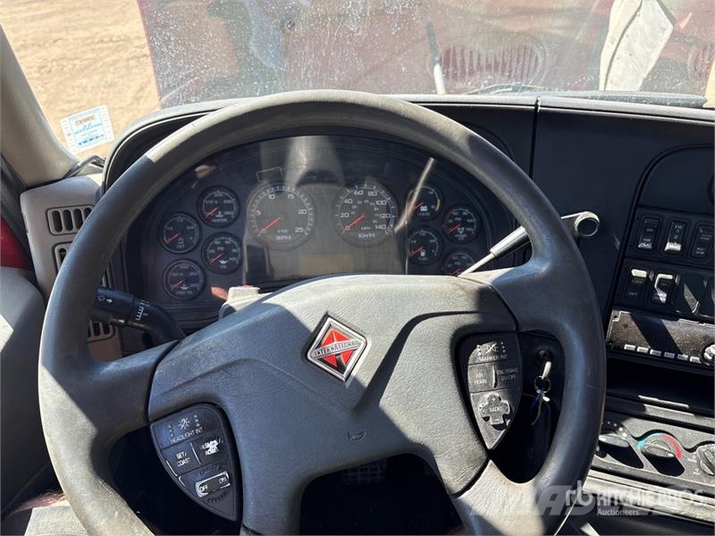 International ProStar 6x4 T/A Day Cab Truck Tractor Τράκτορες