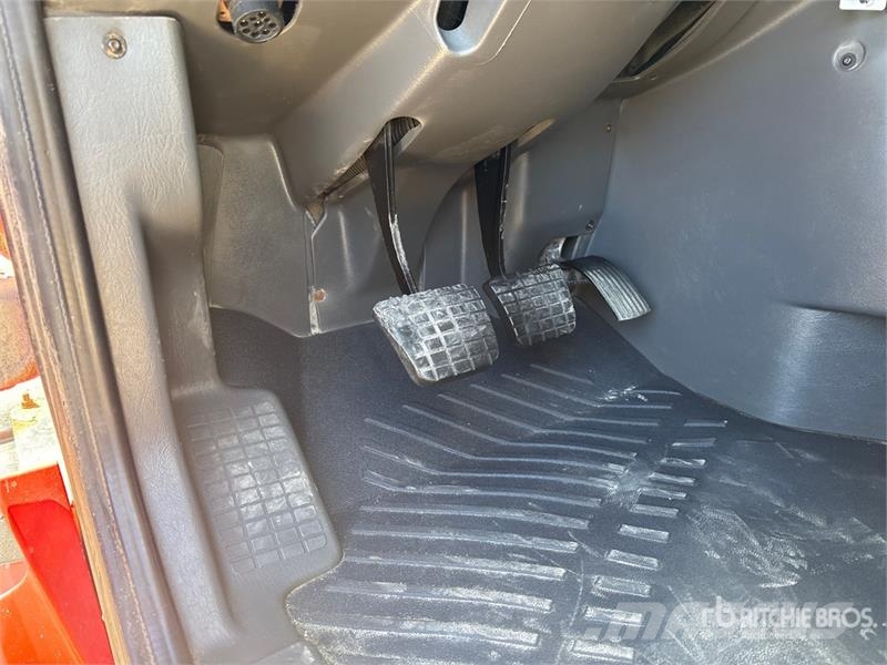 International Prostar+113 6x4 T/A Sleeper Truck Tractor Çekiciler