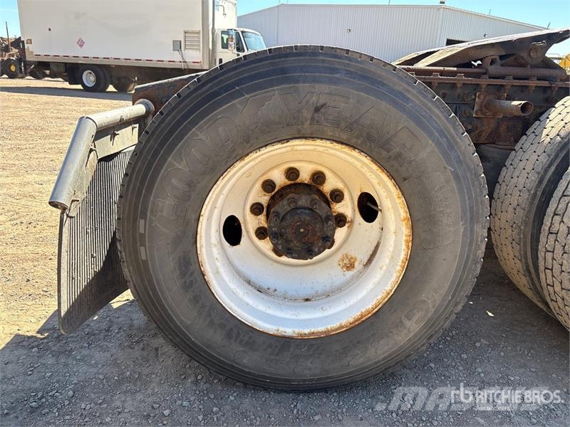 International ProStar 6x4 T/A Day Cab Truck Tractor Τράκτορες