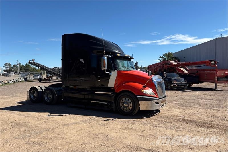 International Prostar+113 6x4 T/A Sleeper Truck Tractor Çekiciler