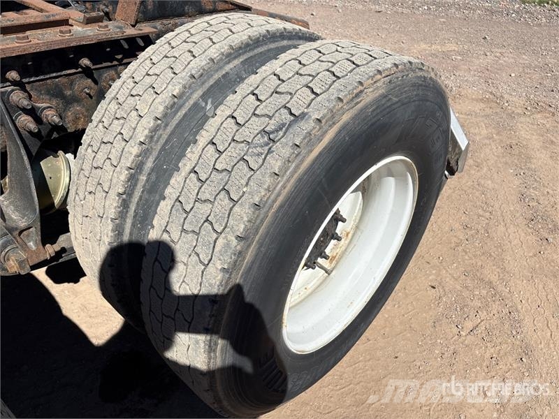 International ProStar 6x4 T/A Day Cab Truck Tractor Τράκτορες