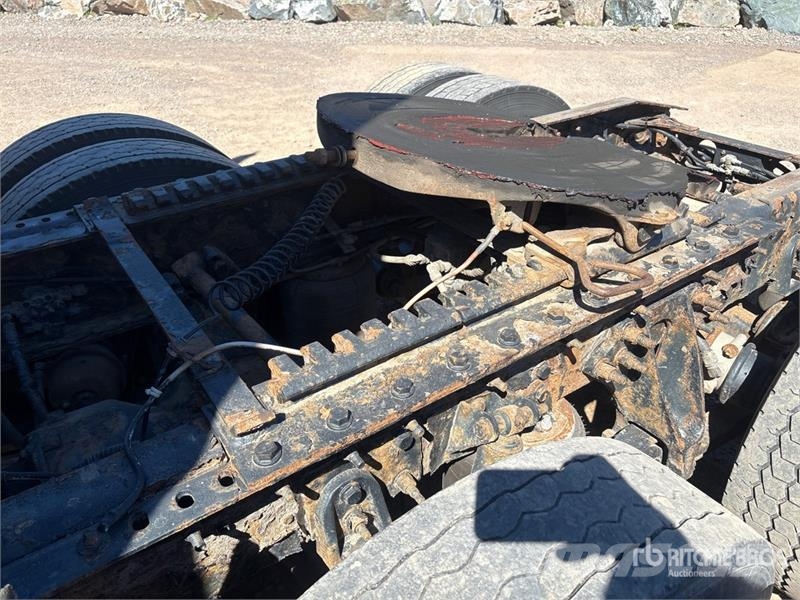 International Prostar+113 6x4 T/A Sleeper Truck Tractor Çekiciler