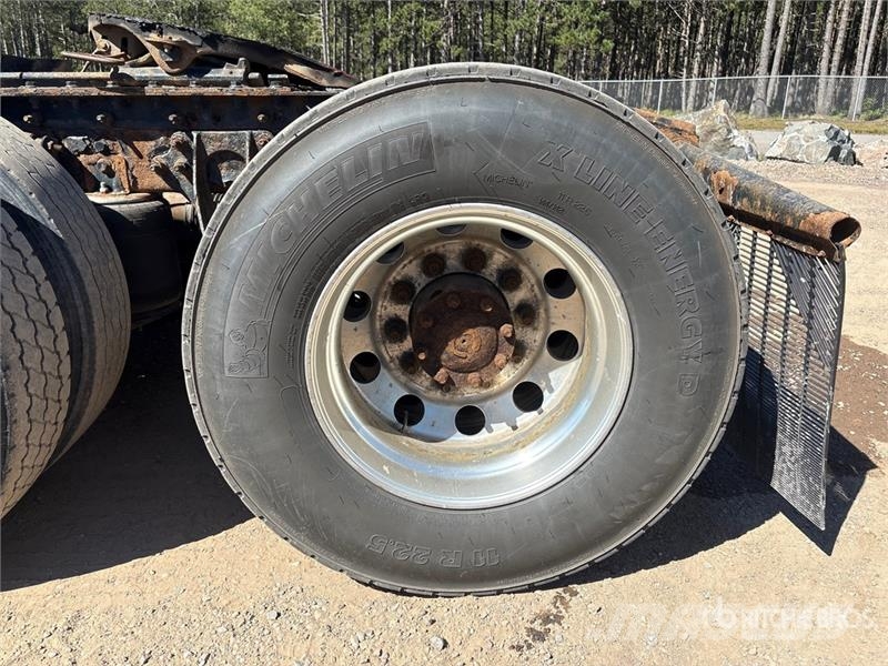 International Prostar+113 6x4 T/A Sleeper Truck Tractor Çekiciler