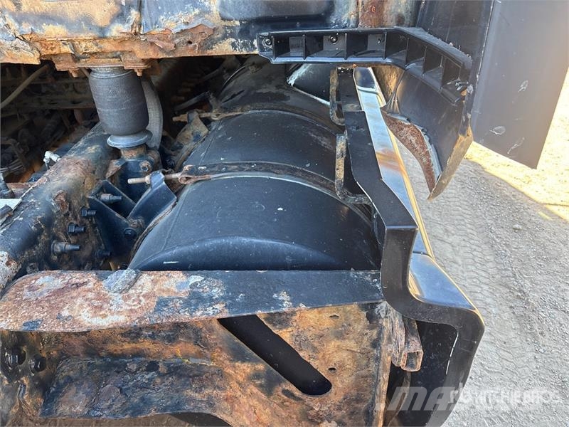 International Prostar+113 6x4 T/A Sleeper Truck Tractor Çekiciler