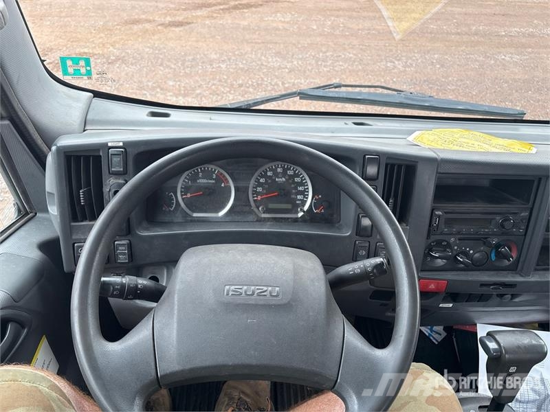 Isuzu NRR Cabinas