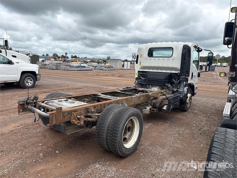 Isuzu NRR Cabinas