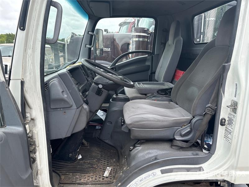 Isuzu NRR Cabinas
