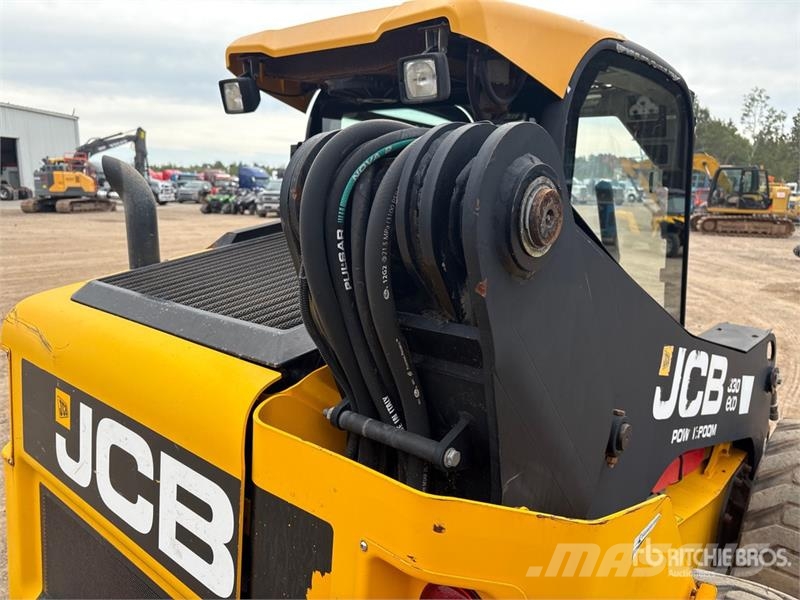 JCB 330 Two-Speed Skid Steer Loader Kompaktrakodók