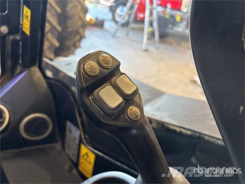 JCB 330 Two-Speed Skid Steer Loader Kompaktrakodók