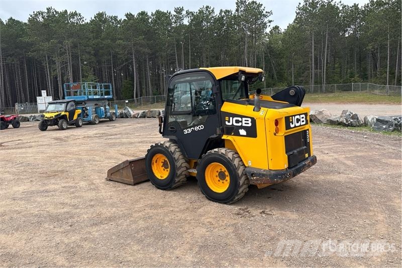 JCB 330 Two-Speed Skid Steer Loader Kompaktrakodók