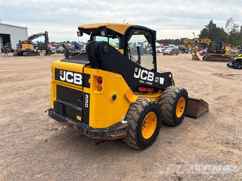 JCB 330 Two-Speed Skid Steer Loader Ładowarki burtowe
