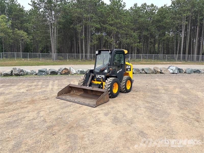 JCB 330 Two-Speed Skid Steer Loader Kompaktrakodók