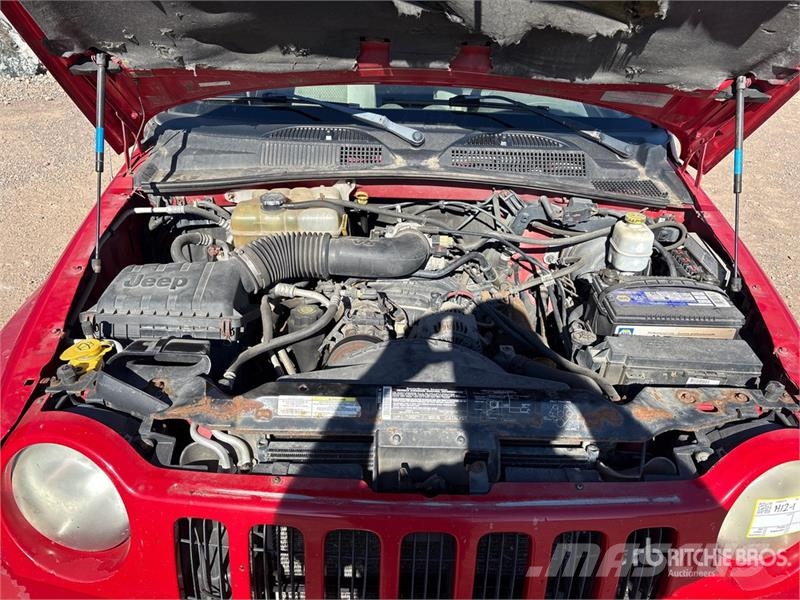 Jeep Liberty Automašīnas
