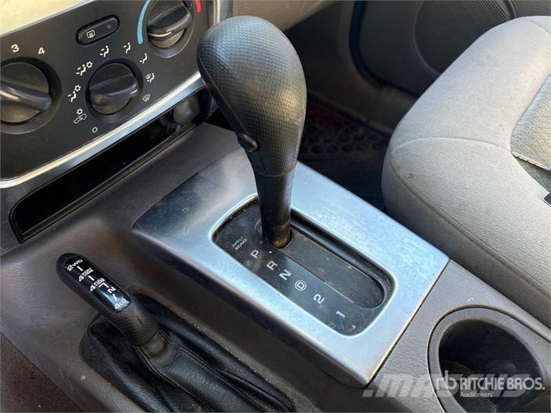 Jeep Liberty Automašīnas