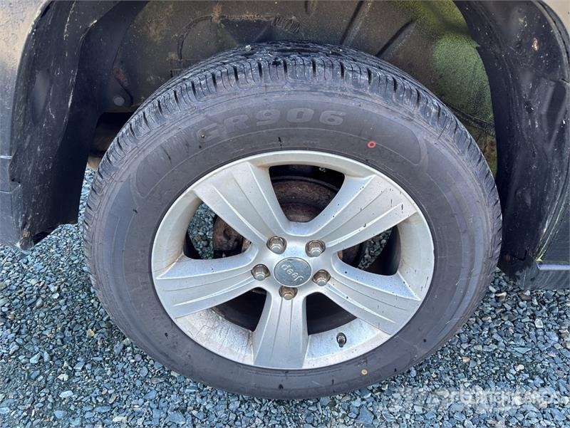 Jeep Patriot 4WD SUV Otomobiller