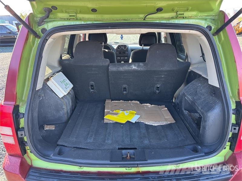 Jeep Patriot 4WD SUV Otomobiller