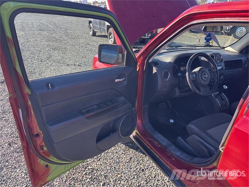 Jeep Patriot 4WD SUV Otomobiller
