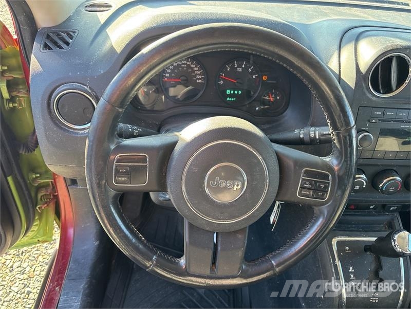 Jeep Patriot 4WD SUV Otomobiller
