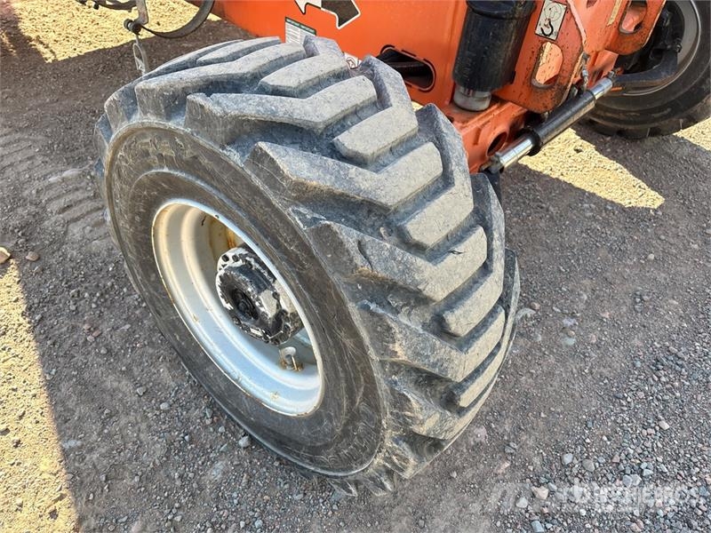 JLG 450AJ Series ll 4WD Dual Fuel Articulating Boom Li Коленчатые подъемники