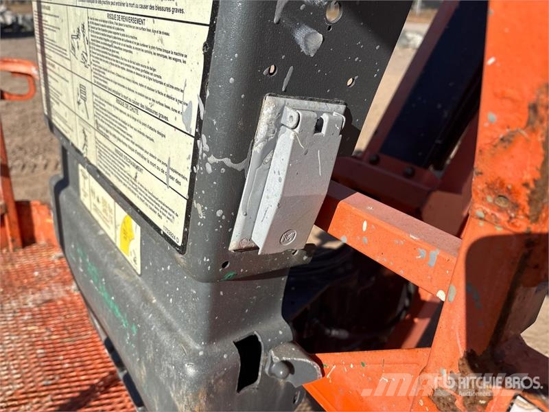 JLG 450AJ Series ll 4WD Dual Fuel Articulating Boom Li Коленчатые подъемники