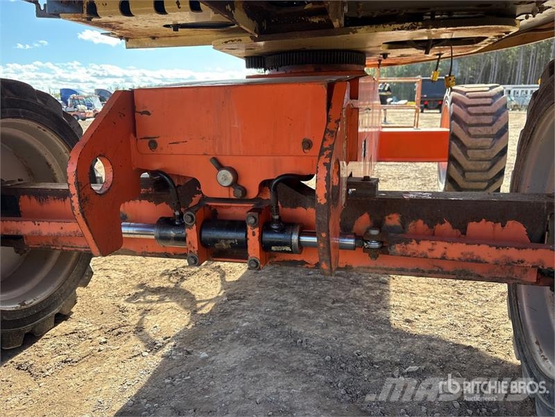 JLG 460SJ 2WD Dual Fuel Telescopic Boom Lift Teleskopske podizne platforme
