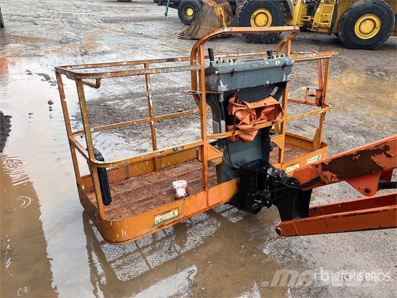 JLG 460SJ 2WD Dual Fuel Telescopic Boom Lift Nacelles télescopiques