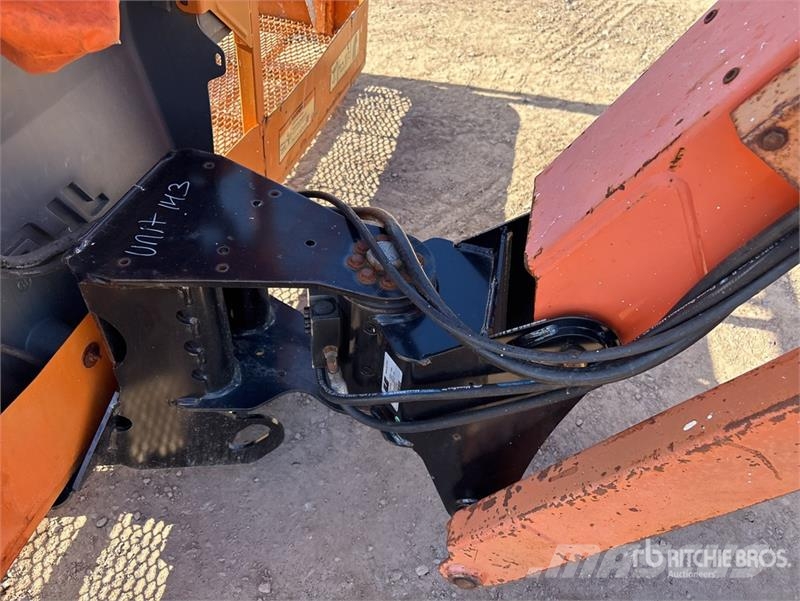 JLG 460SJ 2WD Dual Fuel Telescopic Boom Lift Teleskopske podizne platforme