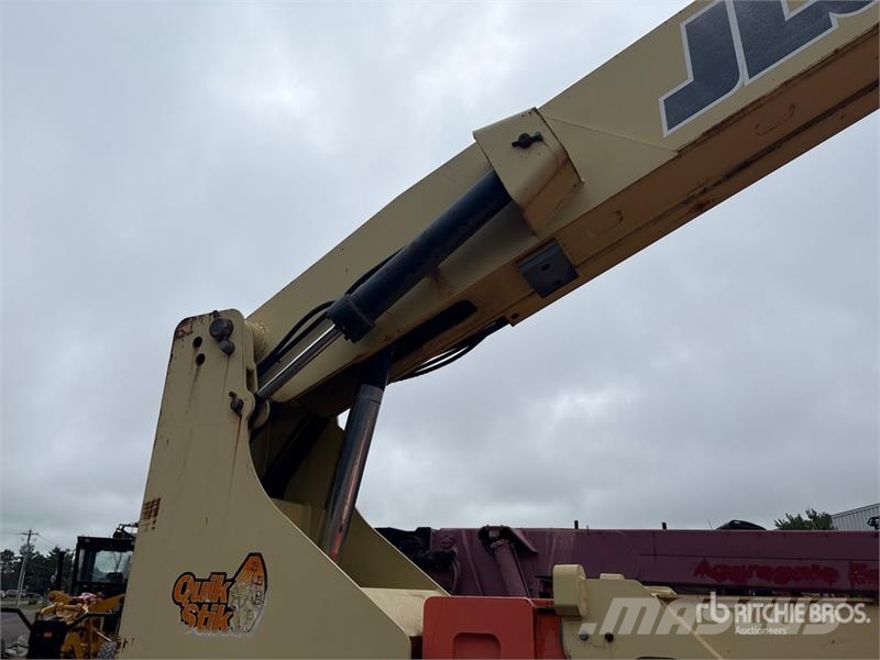 JLG 800 AJ 4WD Dual Fuel Articulating Boom Lift Gelenkteleskoparbeitsbühnen