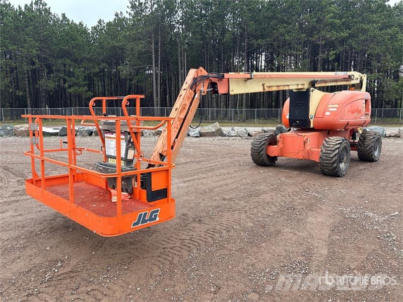 JLG 800 AJ 4WD Dual Fuel Articulating Boom Lift Gelenkteleskoparbeitsbühnen