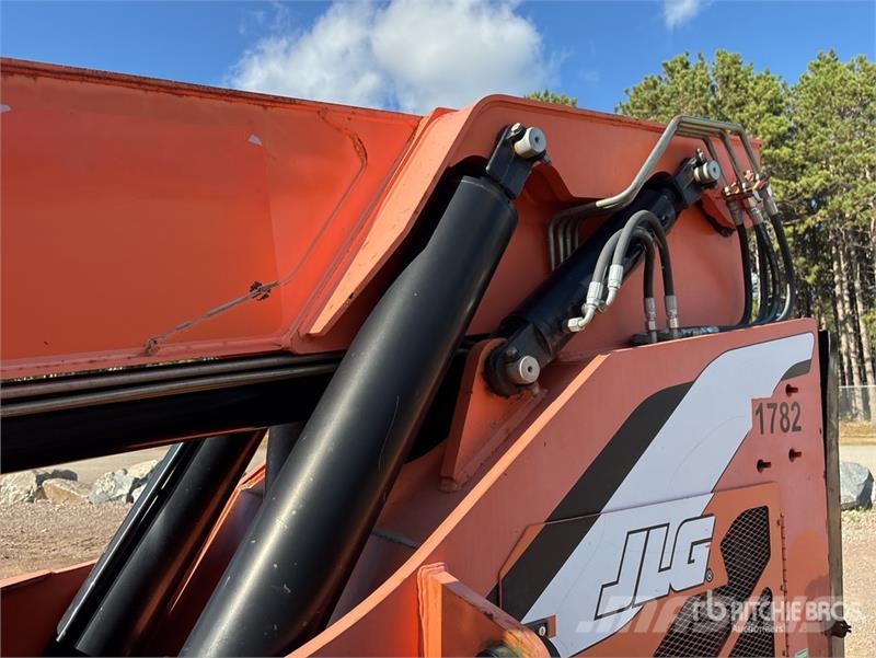 JLG 8042 Teleskoplader