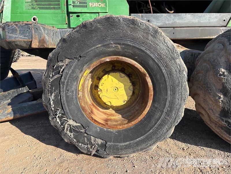 John Deere 1910E Μεταφορείς ξυλείας
