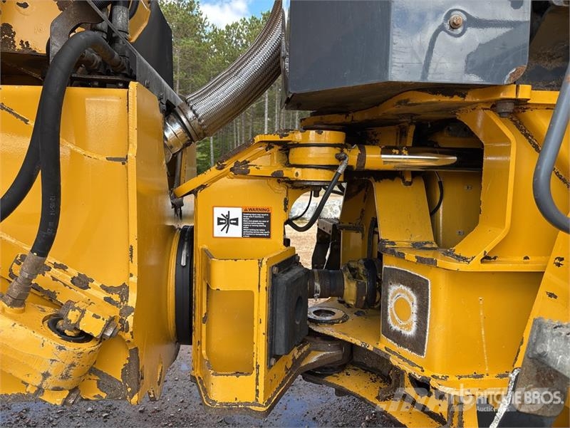 John Deere 250D Series II Articulated Dump Truck Dumper - Knickgelenk
