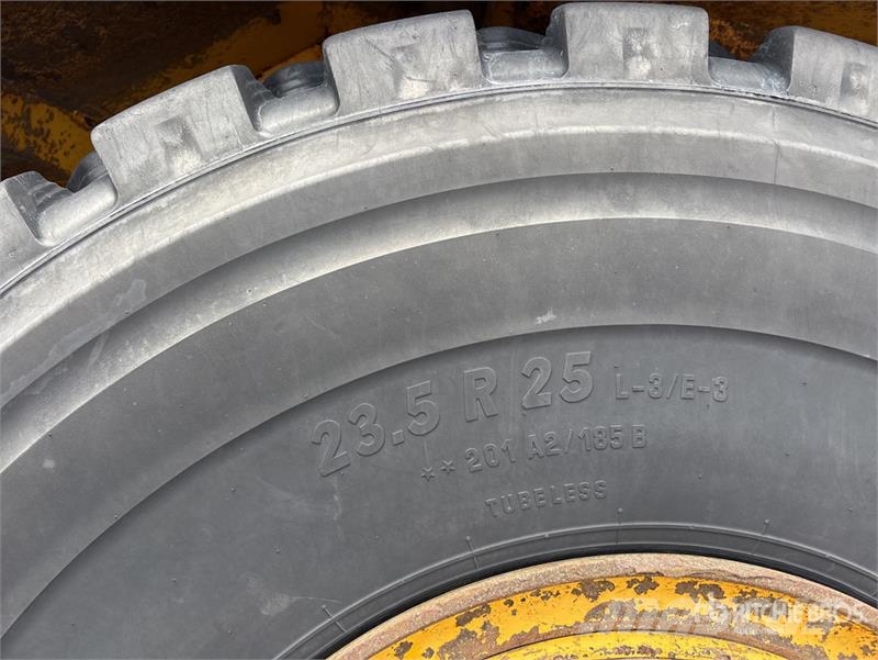 John Deere 250D Series II Articulated Dump Truck Dumper - Knickgelenk